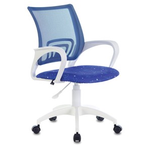 Кресло офисное Brabix Fly MG-396W (с подлокотниками, пластик белый, сетка, темно-синее с рисунком "Space") 532405 в Кирове - предосмотр